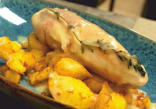 Пилешко руловано филе (380г)