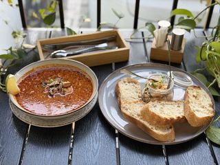 Zupa Tom Yum + Pate z lososa