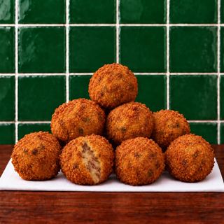 Croquioca Carne Seca servito con salsa (8 pz.)