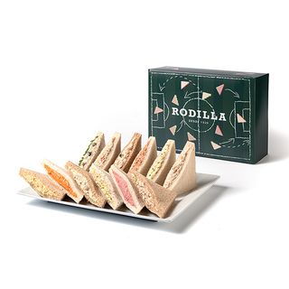 12 Sándwiches Fríos (Ideal para 3 Personas)