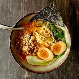 Tantamen z pikantną wieprzoiną