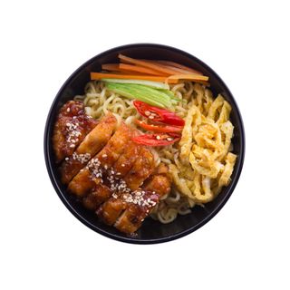 Makaron ramen z kurczakiem (124)