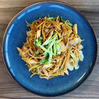 Chau Mien Chicken