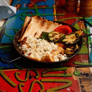 Tigaie omleta cu branza