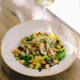 Ensalada De Pollo Con Garbanzos