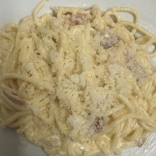 Espaguetis a la carbonara