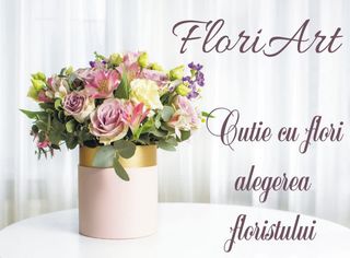 Alegerea floristului - Cutie cu flori XS