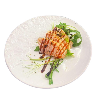 33. Tataki sake scottato 4 pezzi