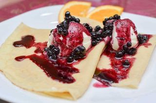 Palačinka sa džemom i likerom od narandže