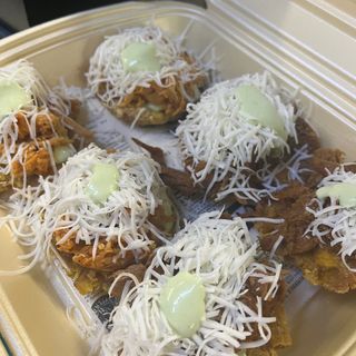 Tostones de Carne Mechada