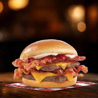 ჯუნიორ ბეკონატორი