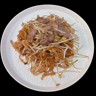 Pho Saltato con Manzo（干炒牛河）