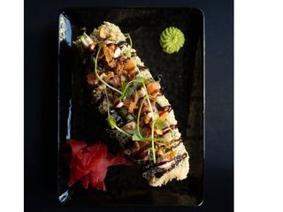 Суші-дог з лососем (350g)