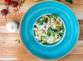 Pasta chicken broccoli Alfredo