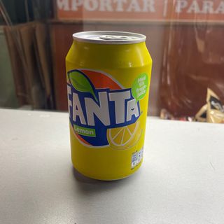 Fanta Limón lata 330ml.