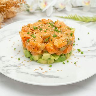 Tartar salmón aguacate