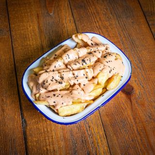 Patatas Bravas Y Punto 