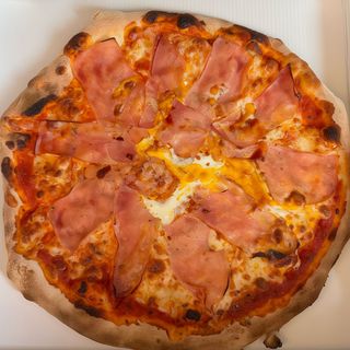 Pizza Milano