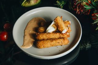 მოცარელას ჩხირები