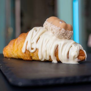 Croissant Happy hippo