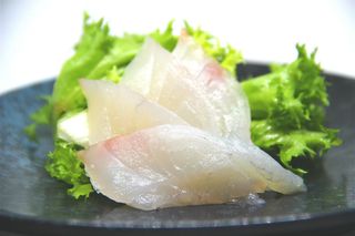 043 Sashimi branzino - 4 pezzi