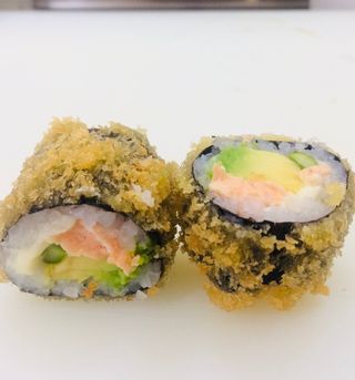 19A Futomaki fregit de salmo (10 Pzs)