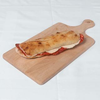 Salame piccante e mozzarella