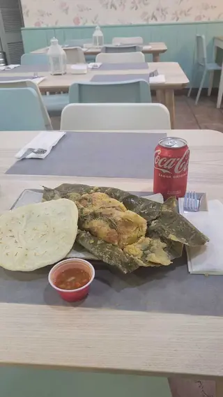 Nacatamal Carne De Cerdo Guísada Con Verdura