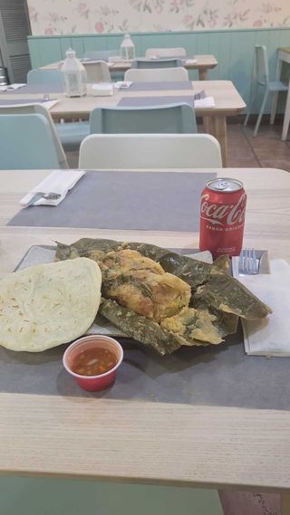 Nacatamal Carne De Cerdo Guísada Con Verdura