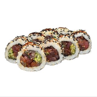 California z tatarem z tuńczyka