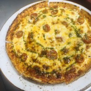 Pizza Al Pesto (27 Cm.)