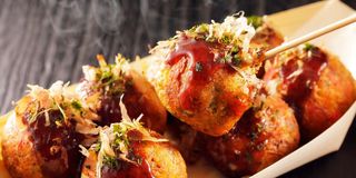 3A.TAKOYAKI 3 UNDS (CROQUETAS JAPONESAS DE PULPOS)