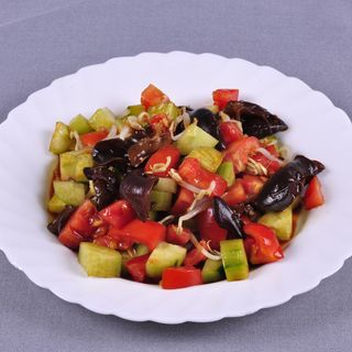 12. Салата Ю-Ю (300г)