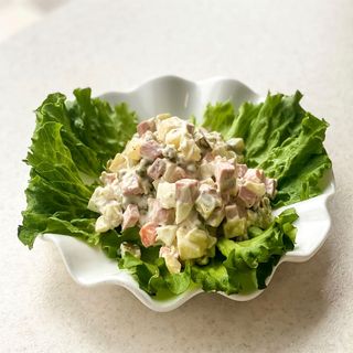 Салат "Оливье с колбасой " (200 гр)