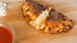 Pizza Calzone La Modena (33 Cm.)