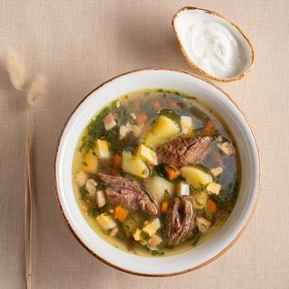 Зелений борщик із яловичиною