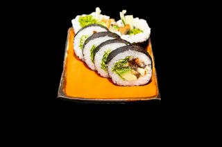 Futomaki węgorz 6szt