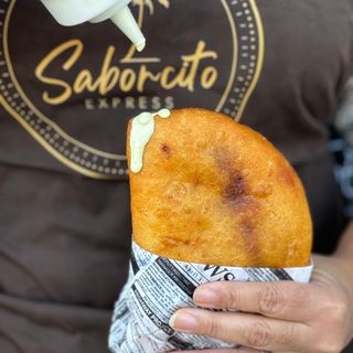 Empanada Queso Latino