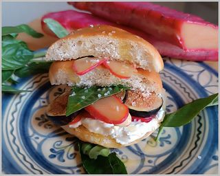 Bocadillo De Hueva