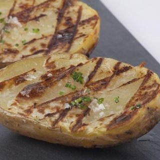 Patata a la brasa