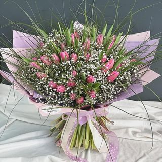 Buchet lalele si verdeata