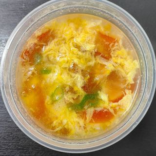 Zuppa di pomodoro e uovo