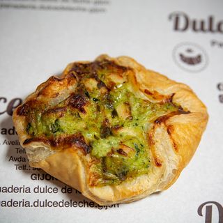 Cestas Hojaldre (Pollo Y Puerros)