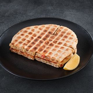 Toshka( Arayes carne y queso)