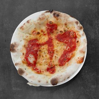 Focacce Con Salsa De Tomate, Ajo y Oregano