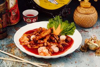 E2-ღორის ხორცი ანანასით და ლიჩით ,,გულაო’’