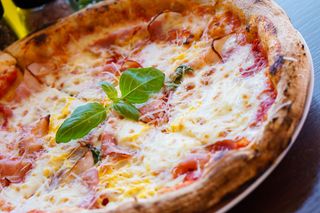 Pizza Carbonara  Ø32cm