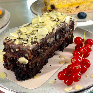 Deliciu vegan cu ciocolata si magiun de prune