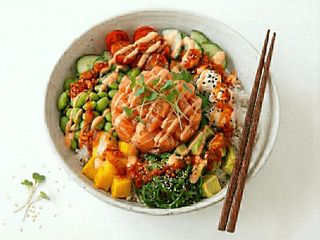 Bowl z Tatarem z Łososia (360g)