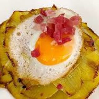 FLOR DE ALCACHOFA CON JAMÓN Y ACEITE TRUFADO